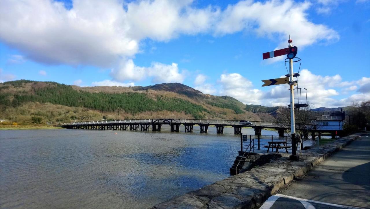 Abergwynant Farm Glamping & Apartments Dolgellau Exterior foto